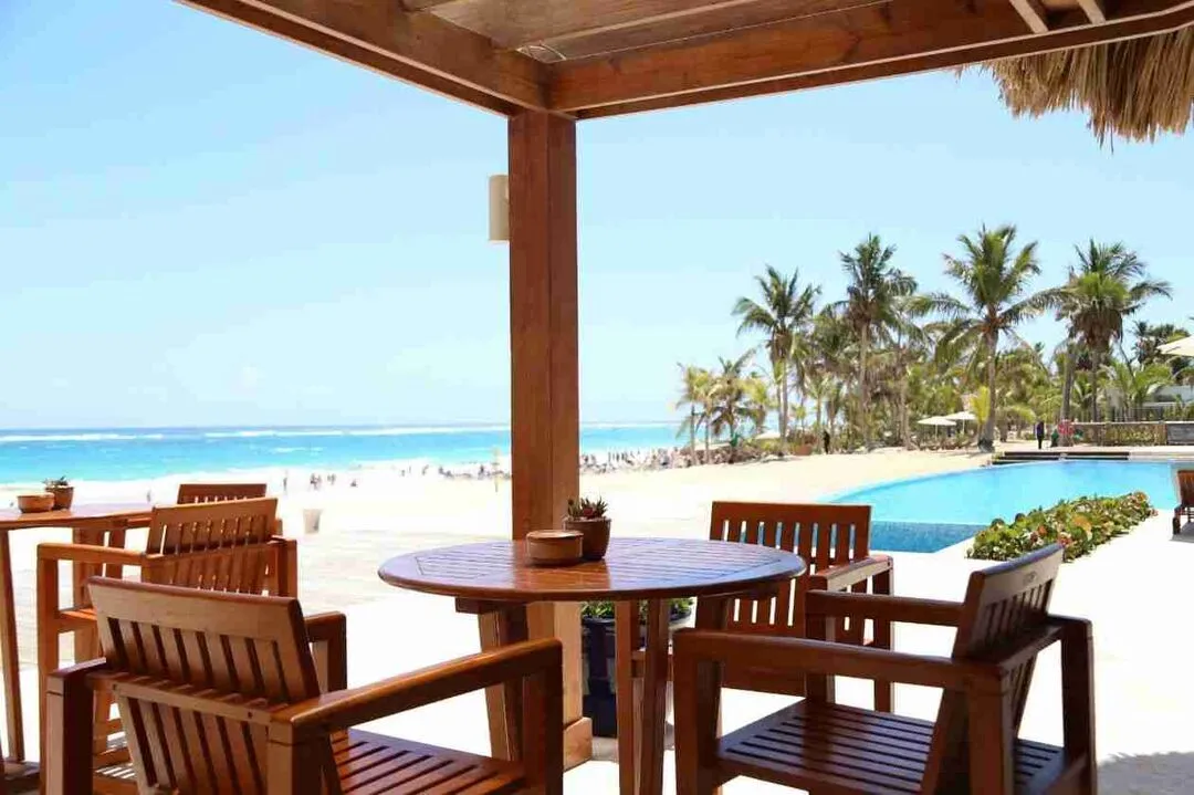 Magnificent 2 BDR Apartment for sale, large swimming pool and great amenities (10).1 Magnificent 1 BDR Punta Cana Apartment for sale, large swimming pool and great amenities