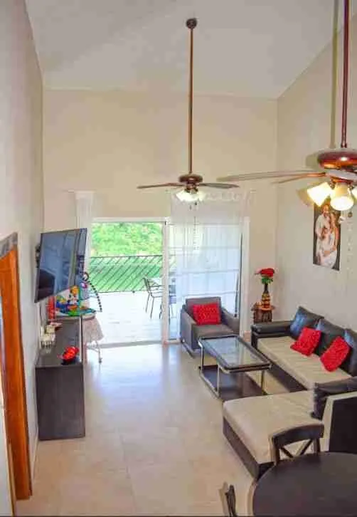 Spacious 3 bedroom apartment with golf course views, Cocotal