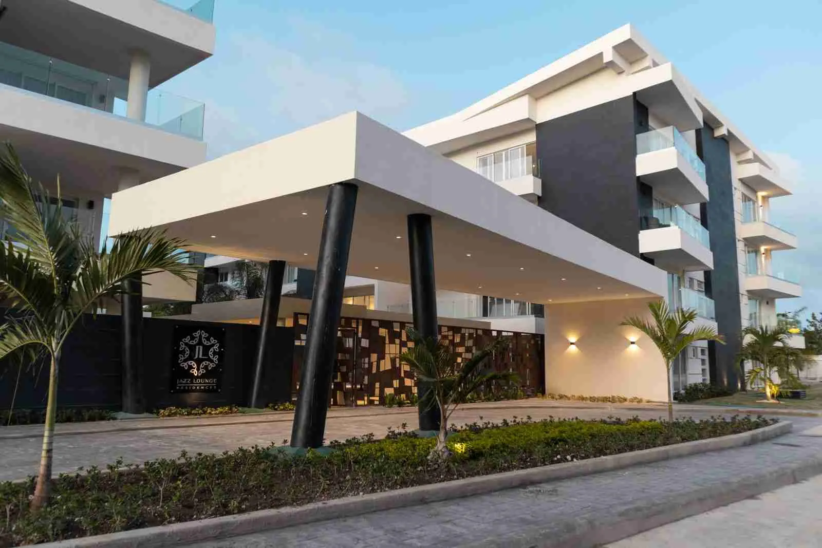 Exclusive 2 Apartment for sale with 2 balconies and beach access 11 Exclusive 2 Apartment for sale with 2 balconies and beach access 11
