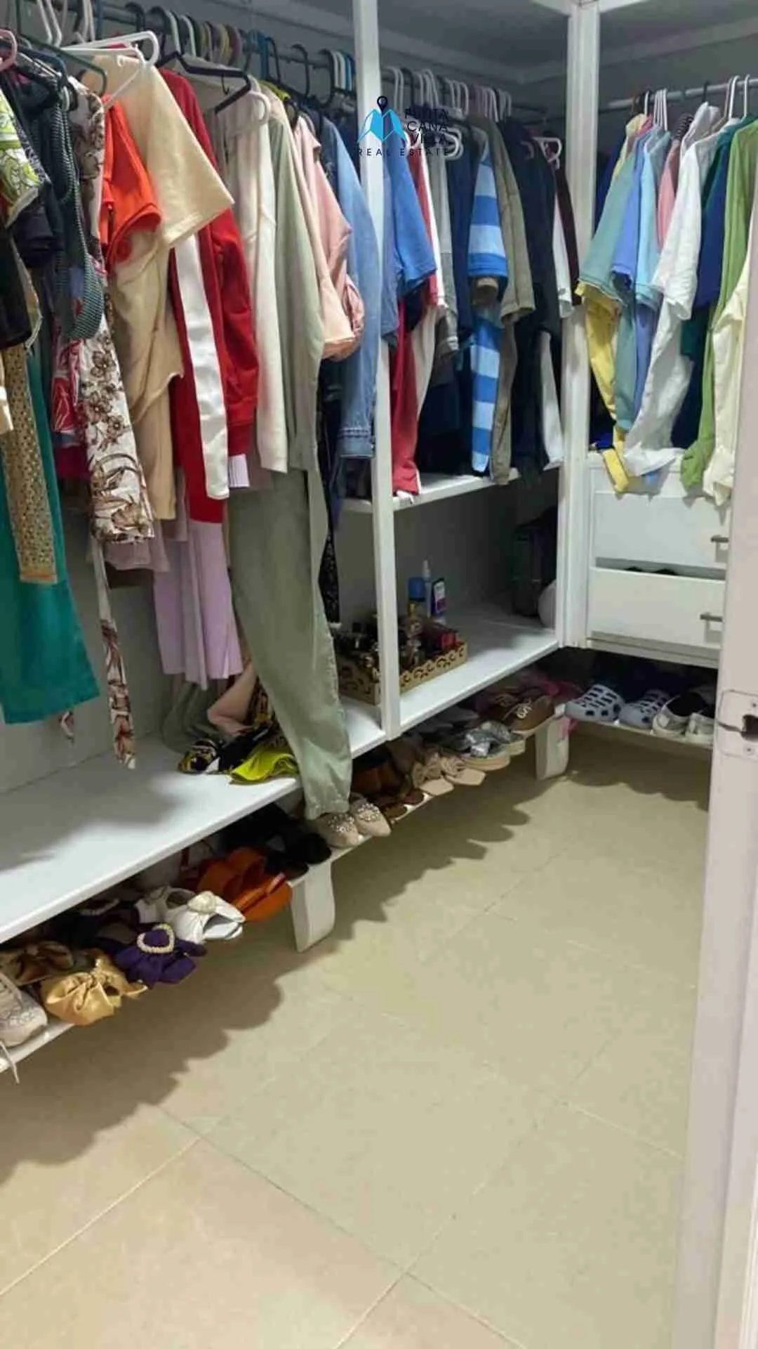 Condo for sale in Los Corales, Punta Cana, Closet