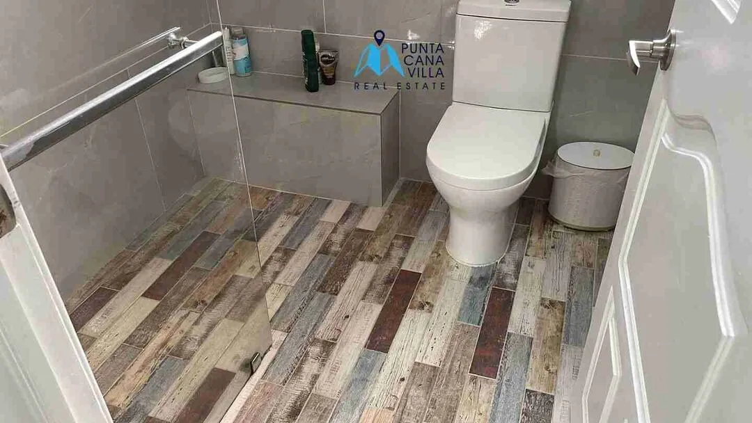 Condo for sale in Los Corales, Punta Cana, bathroom1