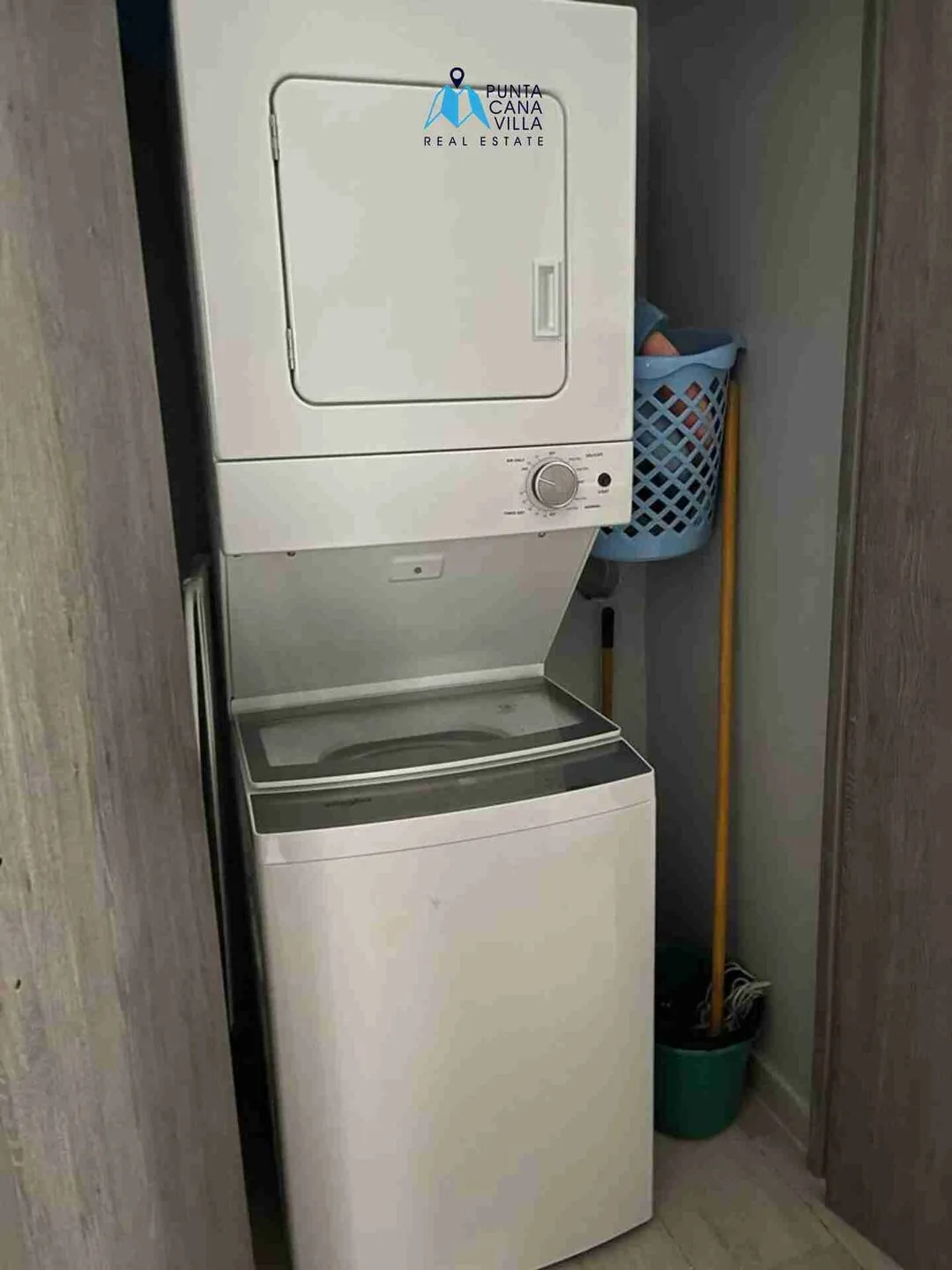 Paseo del Mar, condo for sale in Los corales, washing area Paseo del Mar, condo for sale in Los corales, washing area