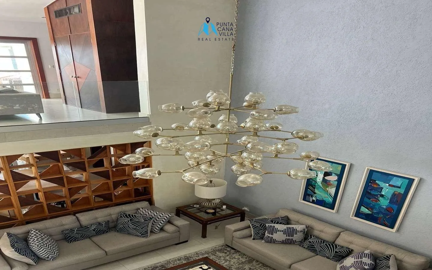 Elegant Five Bedroom Villa For Sale In Bavaro, Punta Cana ()