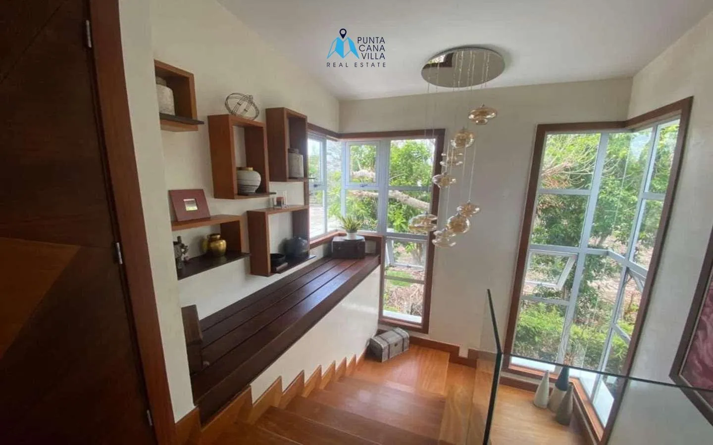 Elegant Five Bedroom Villa For Sale In Bavaro, Punta Cana ()