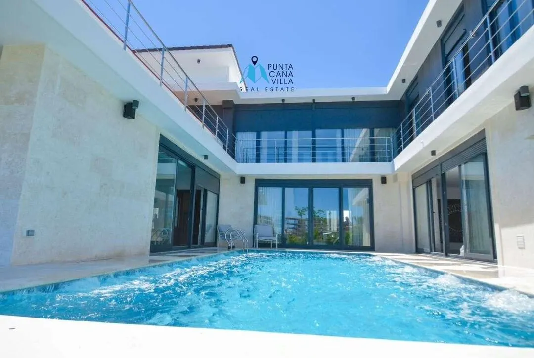 Las Iguanas, Five Bedroom Villa For Sale In Cap Cana, Punta Cana ()