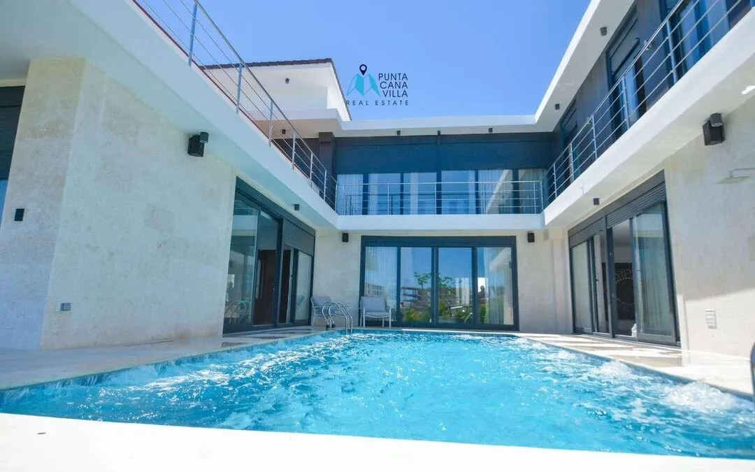 Las Iguanas, Five Bedroom Villa For Sale In Cap Cana, Punta Cana ()