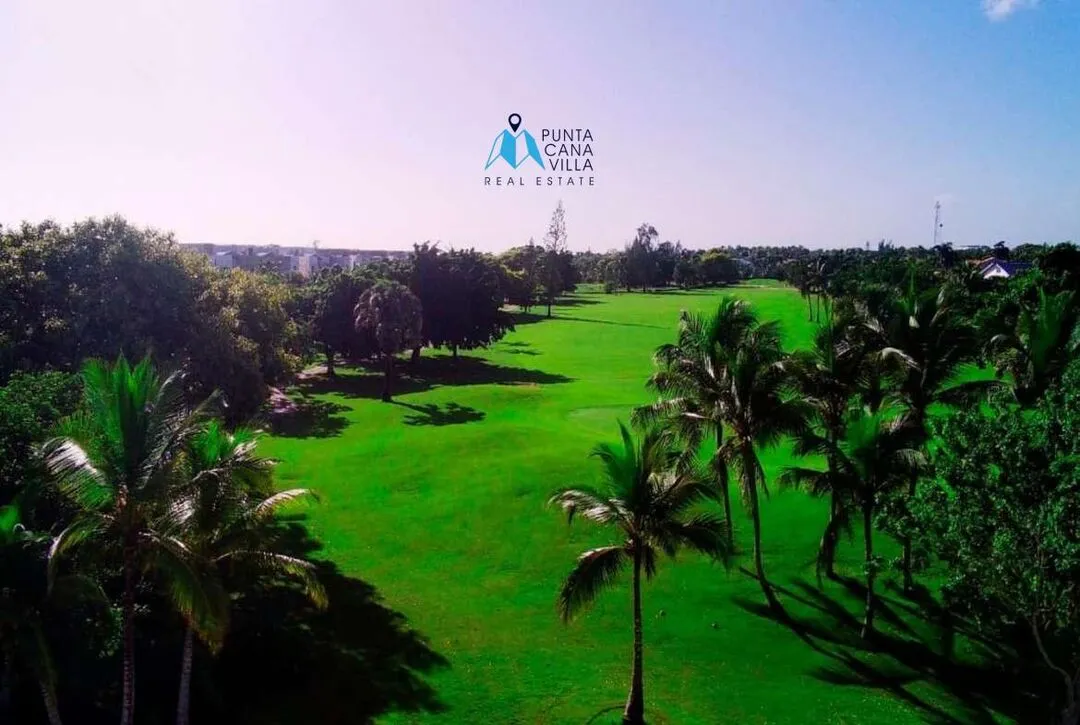Splendid Three Bedroom Penthouse For Sale In Bavaro, Punta Cana, Caracol ()