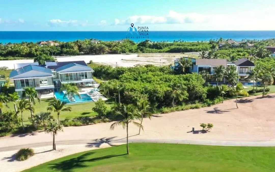 Las Palmas , Six Bedroom Villa For Sale in Cap cana, Punta Cana ()