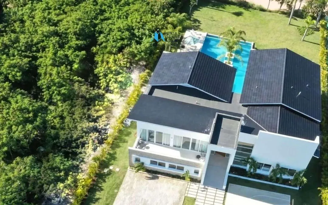 Las Palmas , Six Bedroom Villa For Sale in Cap cana, Punta Cana ()