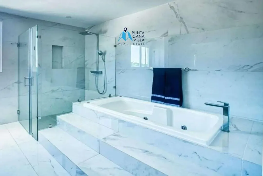 Las Palmas , Six Bedroom Villa For Sale in Cap cana, Punta Cana ()