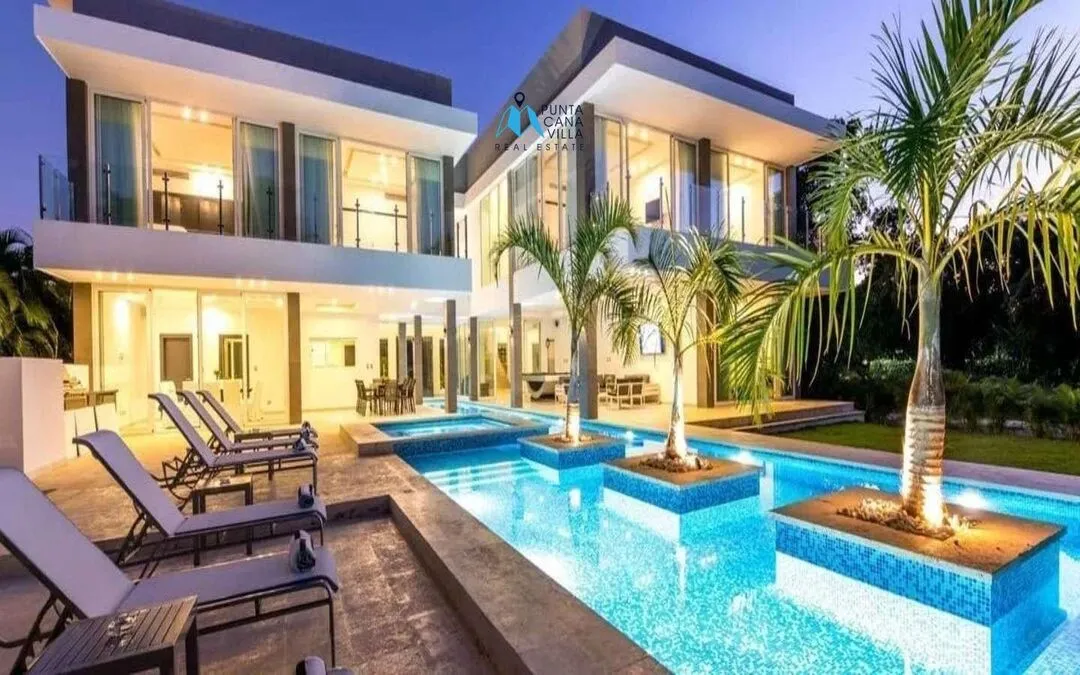 Las Palmas , Six Bedroom Villa For Sale in Cap cana, Punta Cana ()