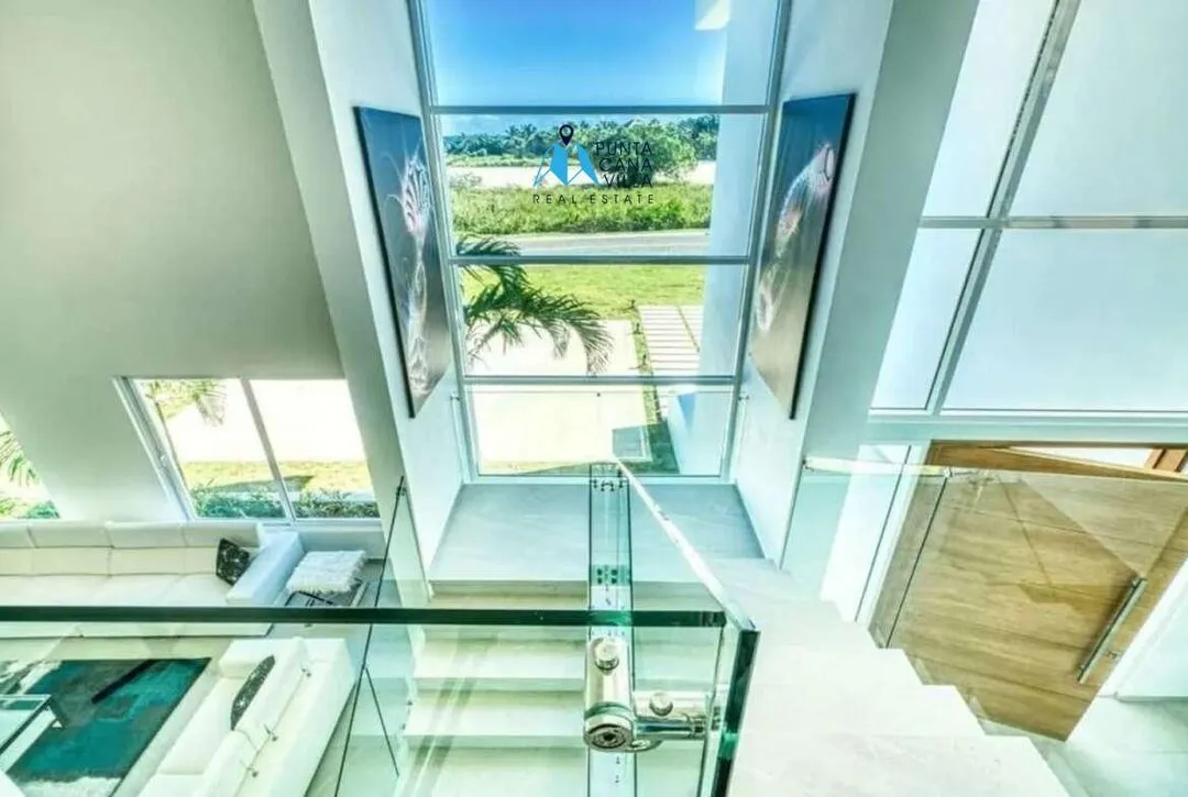 Las Palmas , Six Bedroom Villa For Sale in Cap cana, Punta Cana ()
