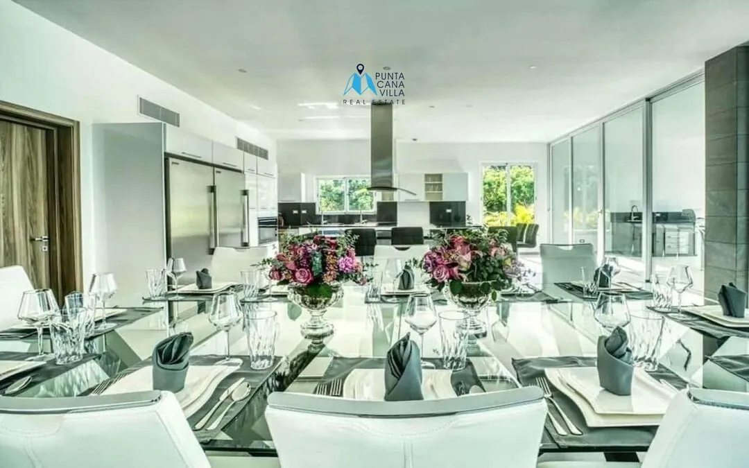 Las Palmas , Six Bedroom Villa For Sale in Cap cana, Punta Cana ()
