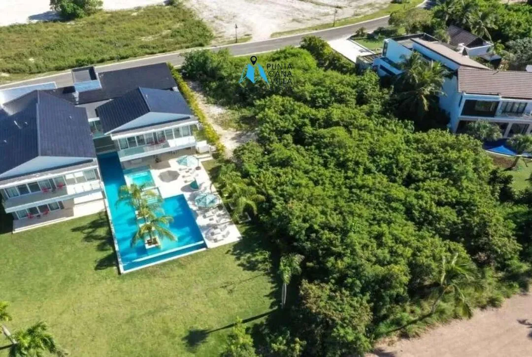 Las Palmas , Six Bedroom Villa For Sale in Cap cana, Punta Cana ()
