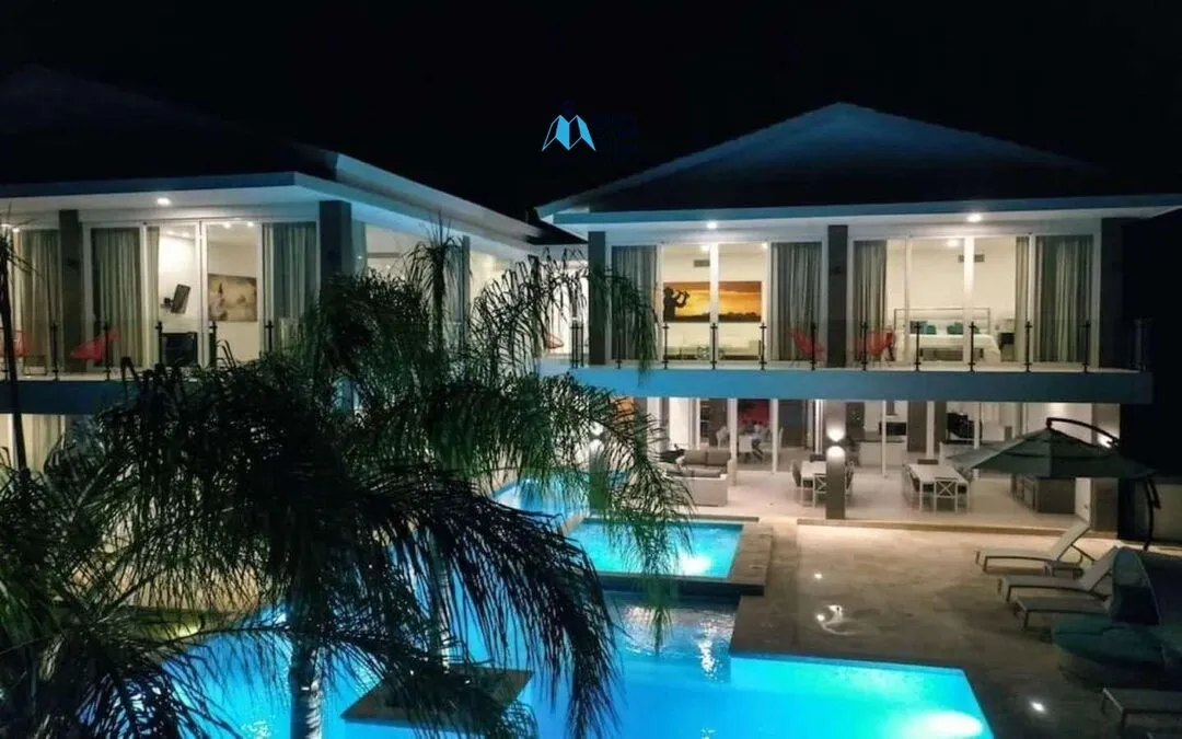 Las Palmas , Six Bedroom Villa For Sale in Cap cana, Punta Cana ()