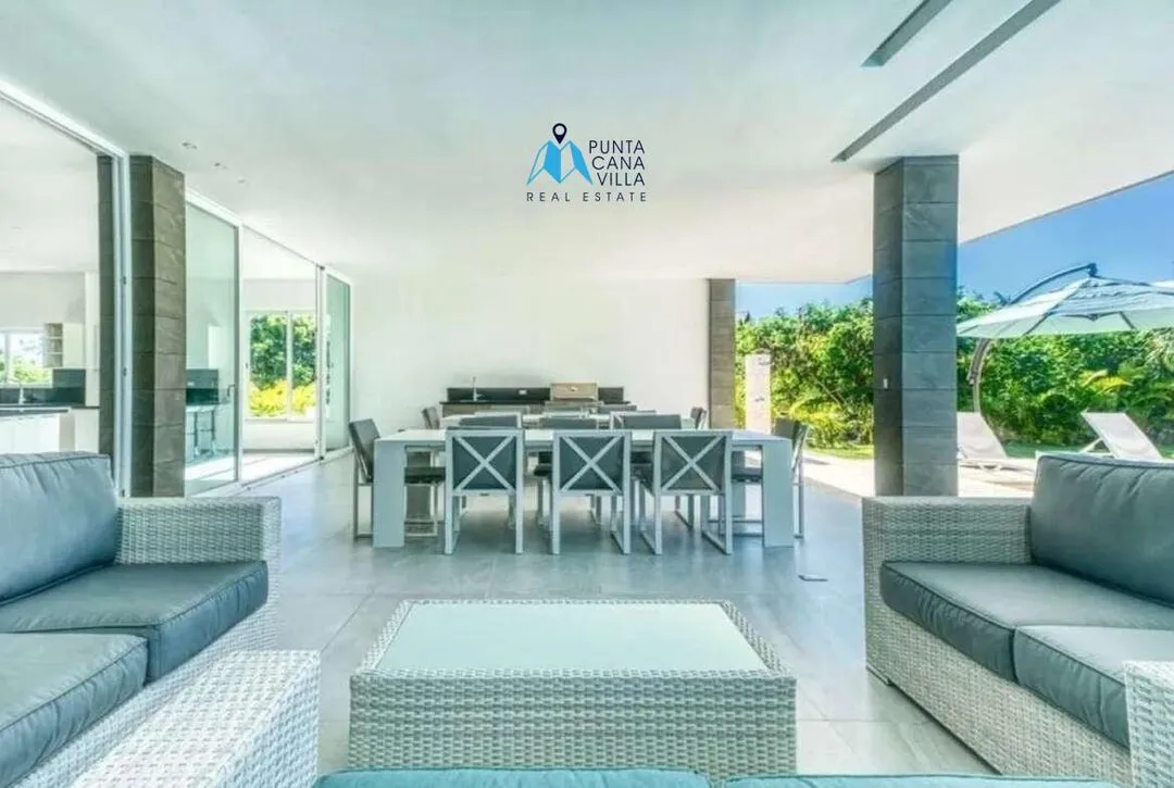 Las Palmas , Six Bedroom Villa For Sale in Cap cana, Punta Cana ()