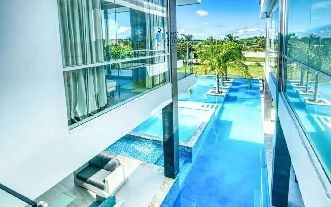 Las Palmas , Six Bedroom Villa For Sale in Cap cana, Punta Cana ()