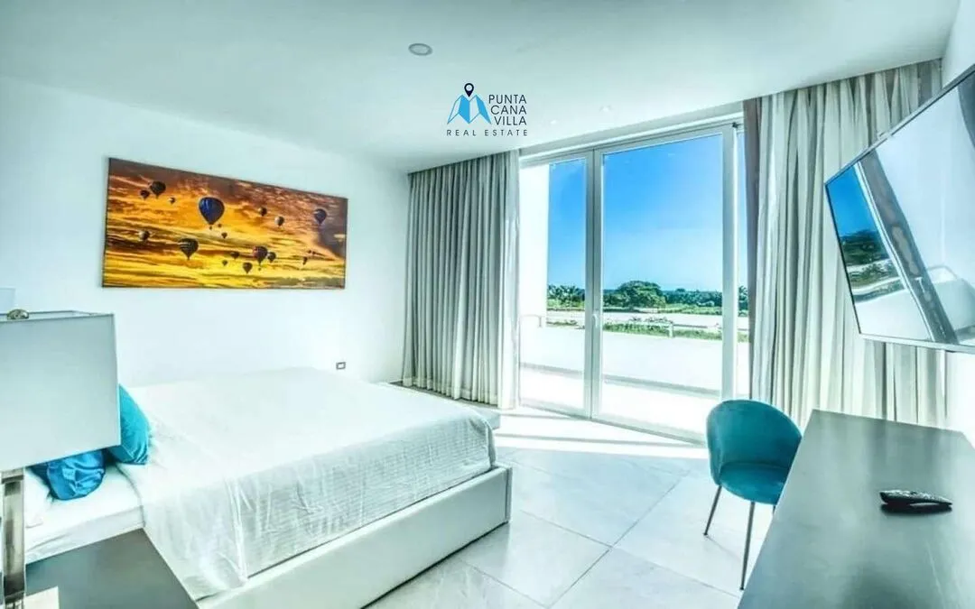 Las Palmas , Six Bedroom Villa For Sale in Cap cana, Punta Cana ()