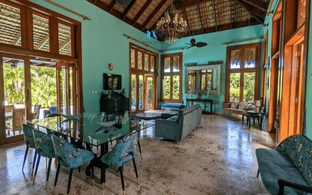 For sale in Punta Cana, four bedroom villa in Caleton Cap Cana () For sale in Punta Cana, four bedroom villa in Caleton Cap Cana ()