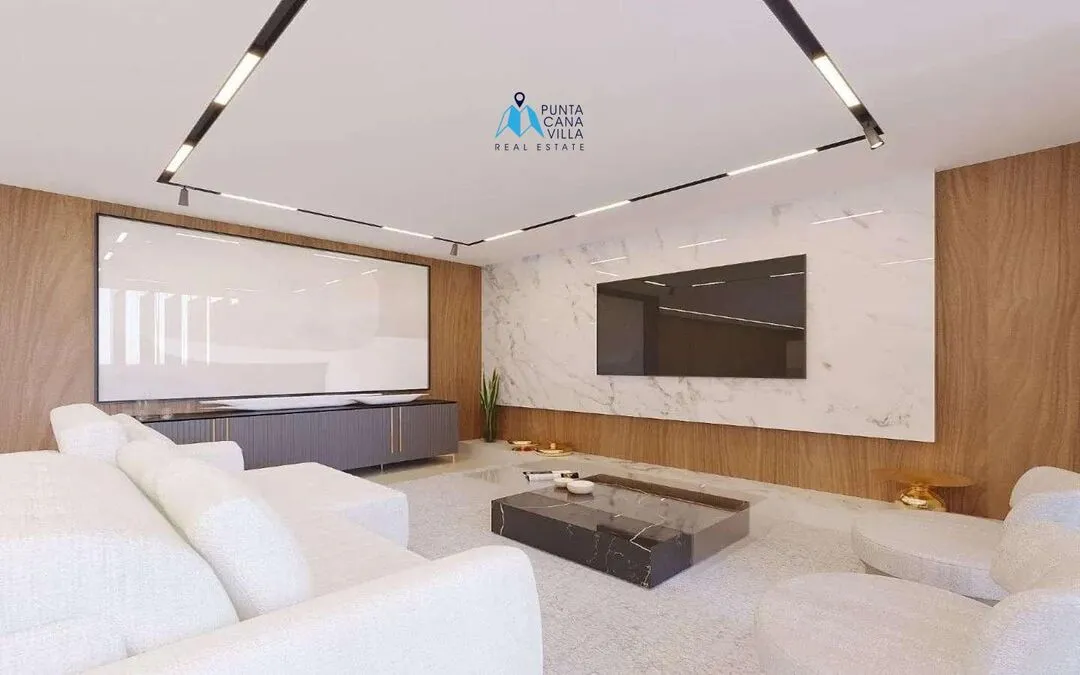 For sale in Punta Cana, four bedroom villa in Punta Cana Village ()
