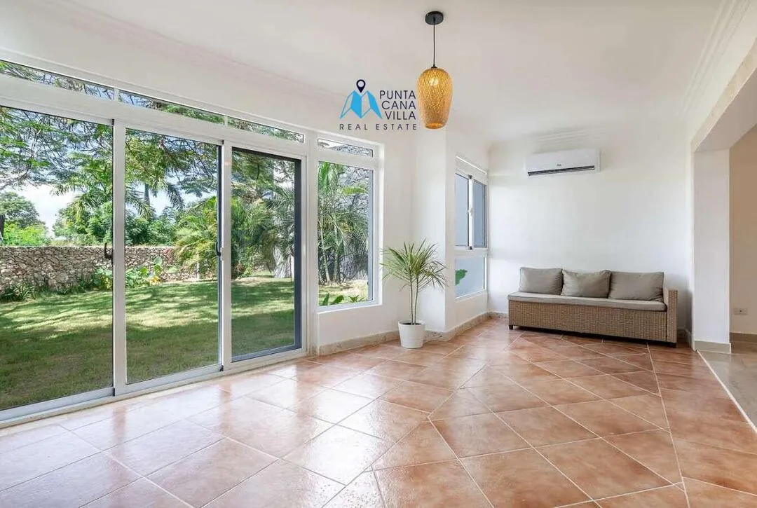 Condos for sale in Bavaro, Punta Cana, One bedroom apartment with views of the pool, ID ()