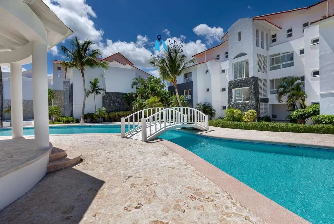 Condos for sale in Bavaro, Punta Cana, One bedroom apartment with views of the pool, ID ()