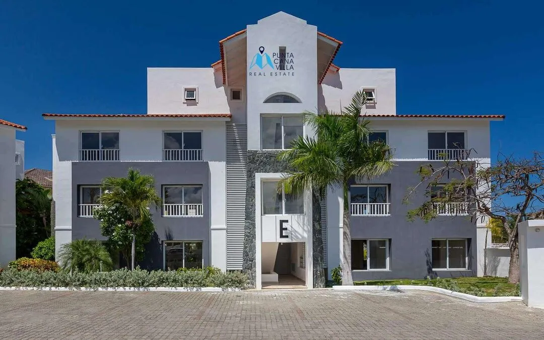 Punta Cana, condo d’une chambre à vendre avec vue sur la piscine