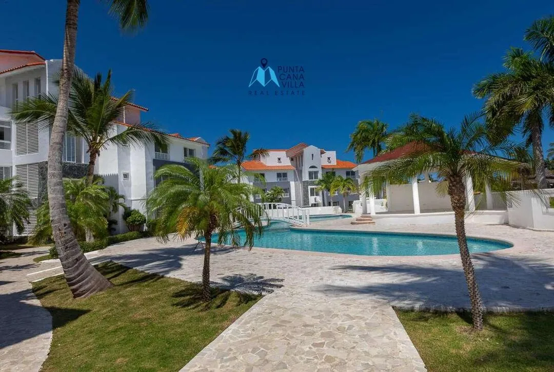 Condos for sale in Bavaro, Punta Cana, One bedroom apartment with views of the pool, ID ()
