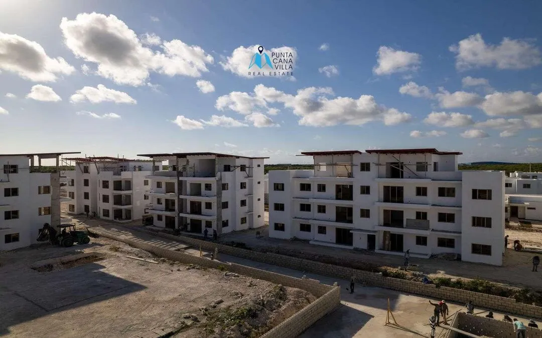 Punta Cana condos for sale, four bedroom condo in Bavaro with water park, Velero at Punta Cana ()