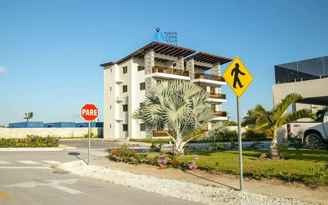 Condos à vendre à Punta Cana, condo de deux chambres à coucher à Velero, communauté fermée