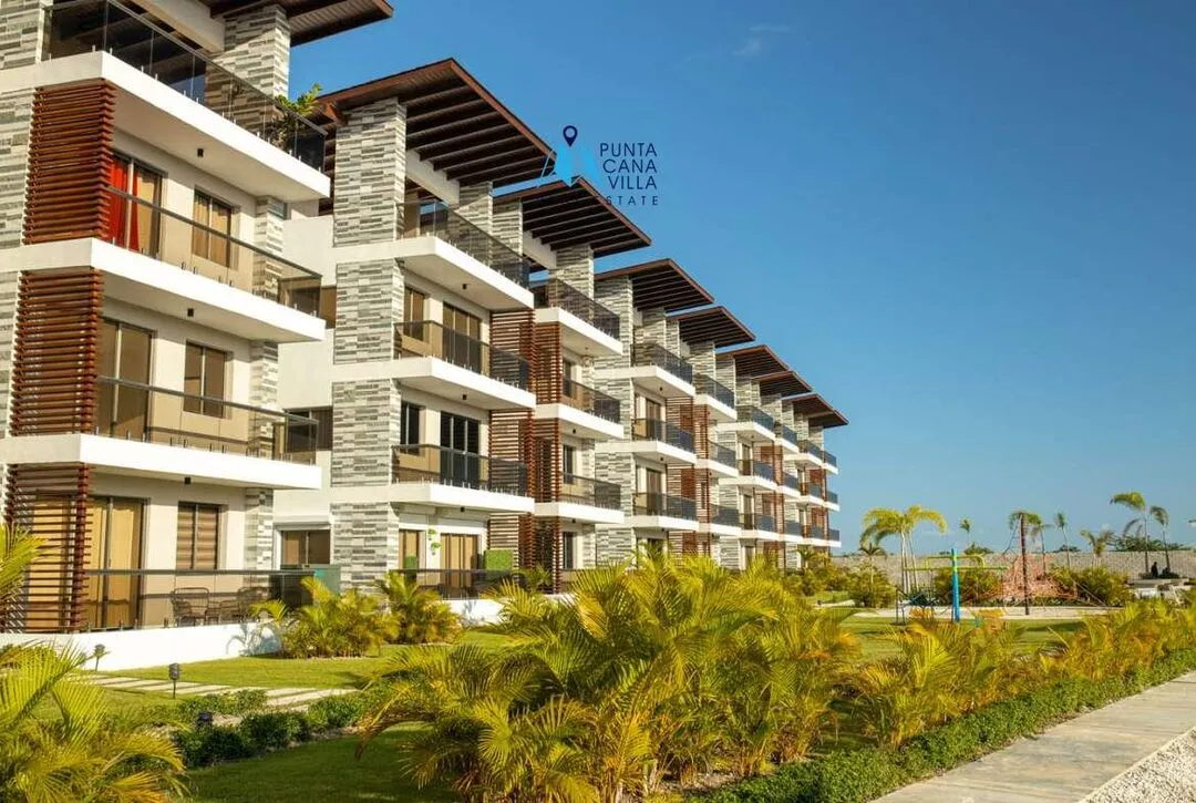 Punta Cana condos for sale, two bedroom condo in Bavaro within gated community, Velero at Pnta Cana ()