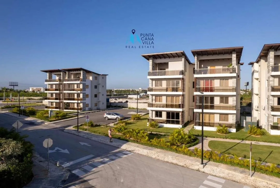 Punta Cana condos for sale, two bedroom condo in Bavaro within gated community, Velero at Pnta Cana ()