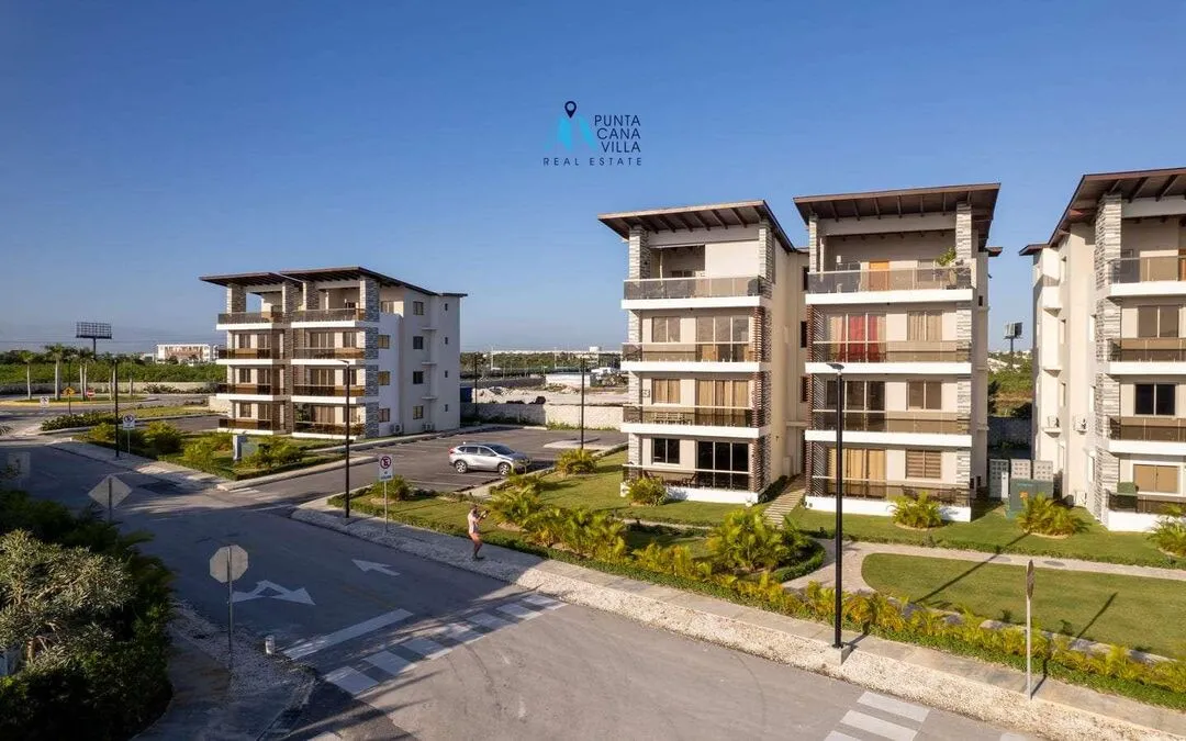 Condos à vendre à Punta Cana, condo de deux chambres à coucher à Velero, communauté fermée