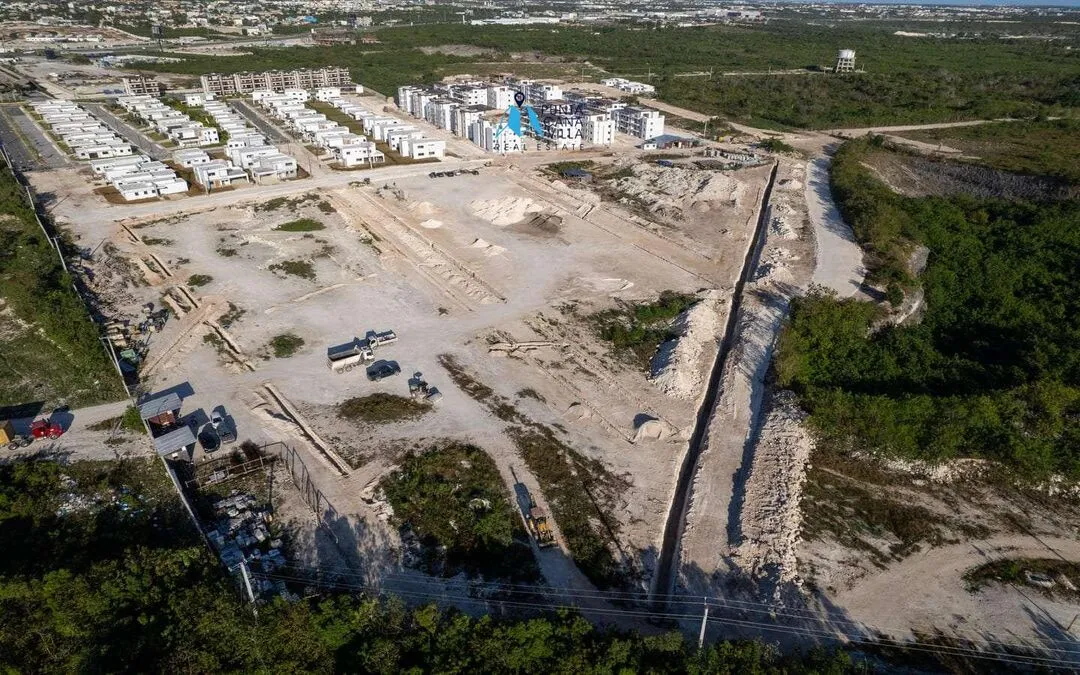 Condos à vendre à Punta Cana, condo de deux chambres à coucher à Velero, communauté fermée