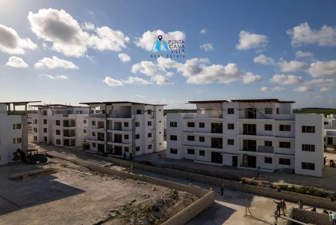 Punta Cana condos for sale, two bedroom condo in Bavaro within gated community, Velero at Pnta Cana ()