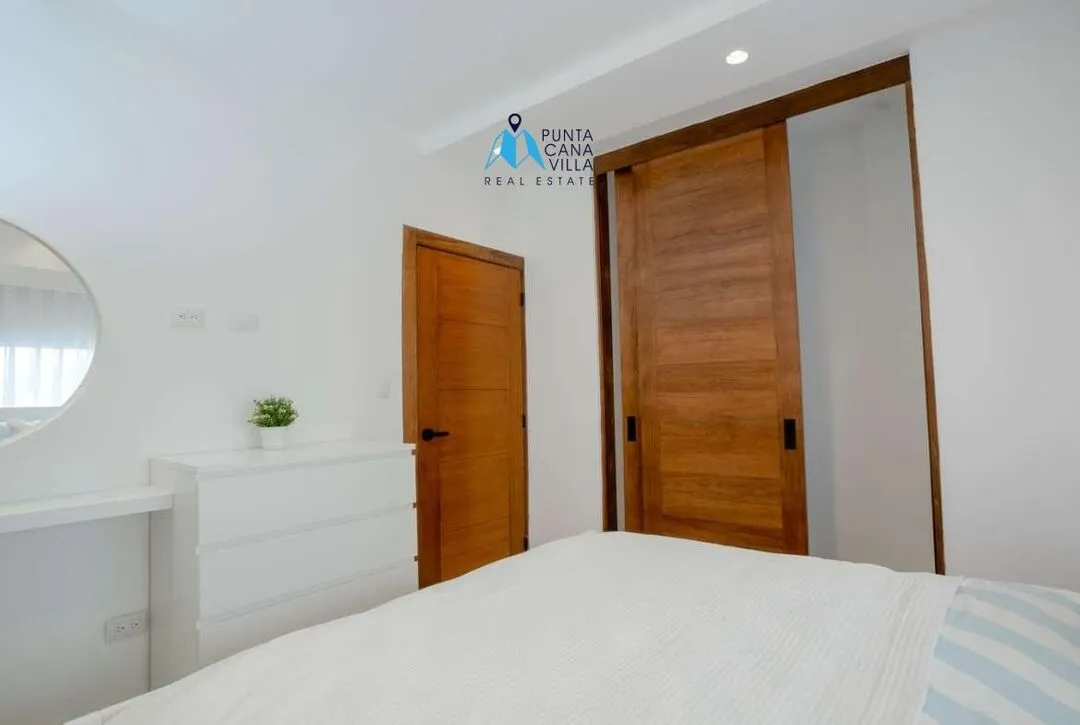 Punta Cana condos for sale, two bedroom condo in Bavaro within gated community, Velero at Pnta Cana ()
