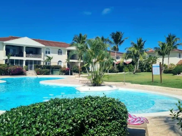 ID , Cocotal Golf & Country Club à Bavaro, Punta Cana, condo de trois chambres à coucher à vendre avec vue sur le terrain de golf ()