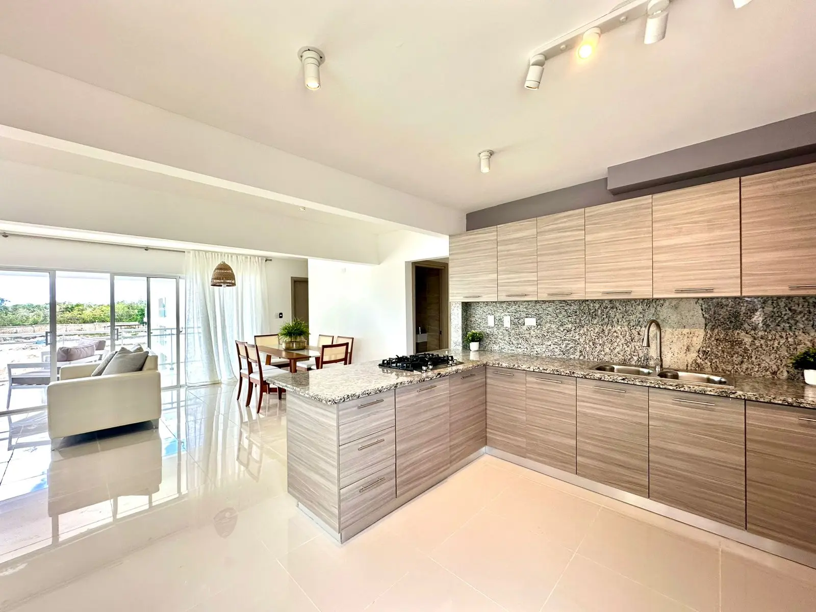 Punta Hermosa Residence offers an elegant three-bedroom apartment for sale in Punta Cana.
