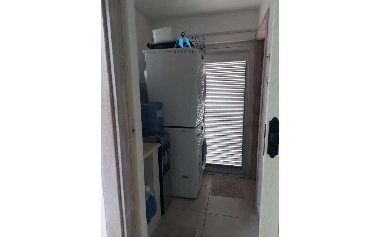 Spacious three bedroom condo for sale in Punta Cana Village ()