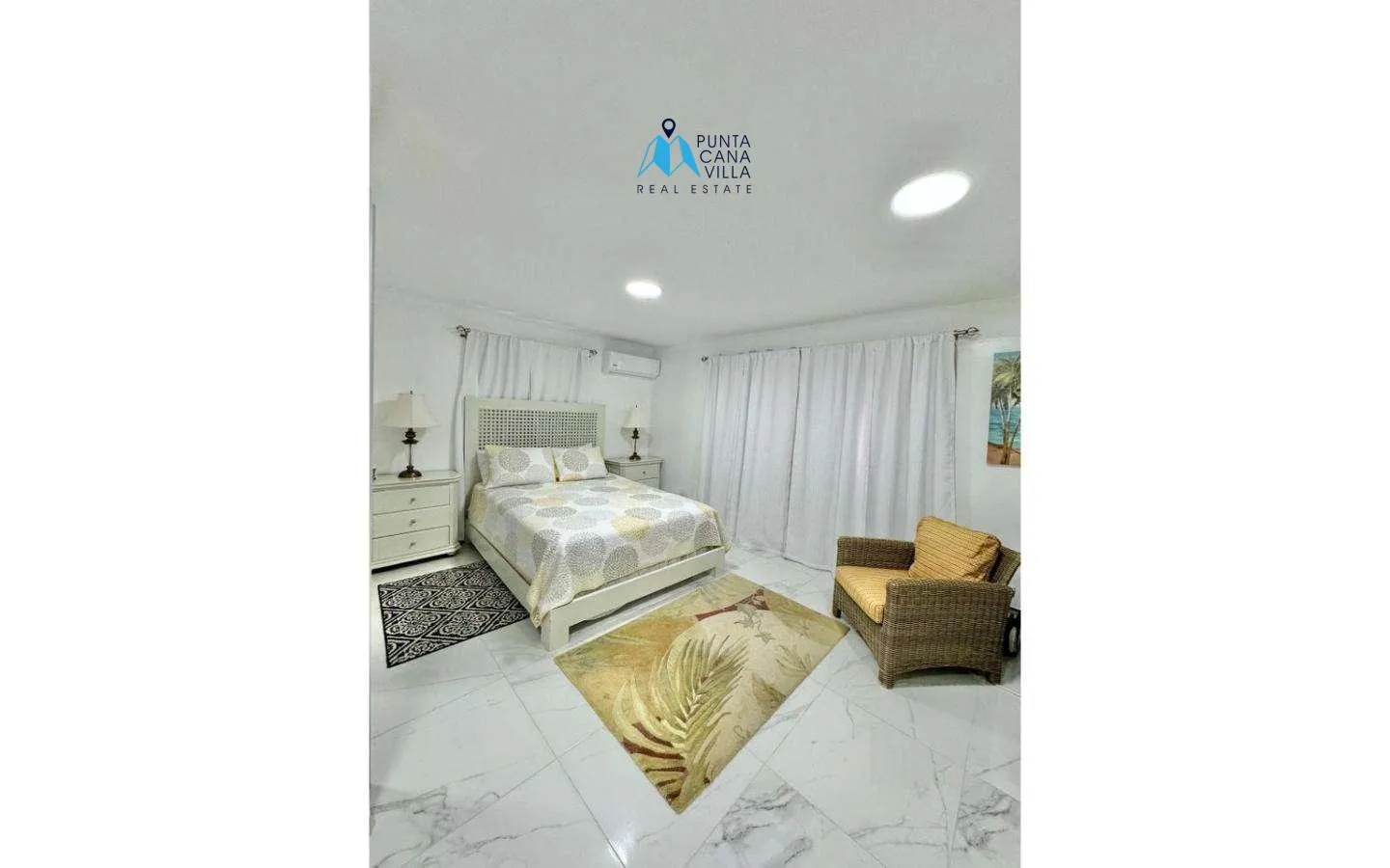 Cocotal Four Bedroom Villa For Sale In Bavaro () Cocotal Four Bedroom Villa For Sale In Bavaro ()