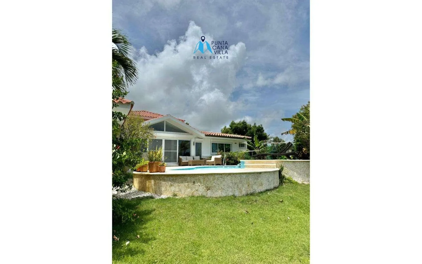 Cocotal Four Bedroom Villa For Sale In Bavaro () Cocotal Four Bedroom Villa For Sale In Bavaro ()