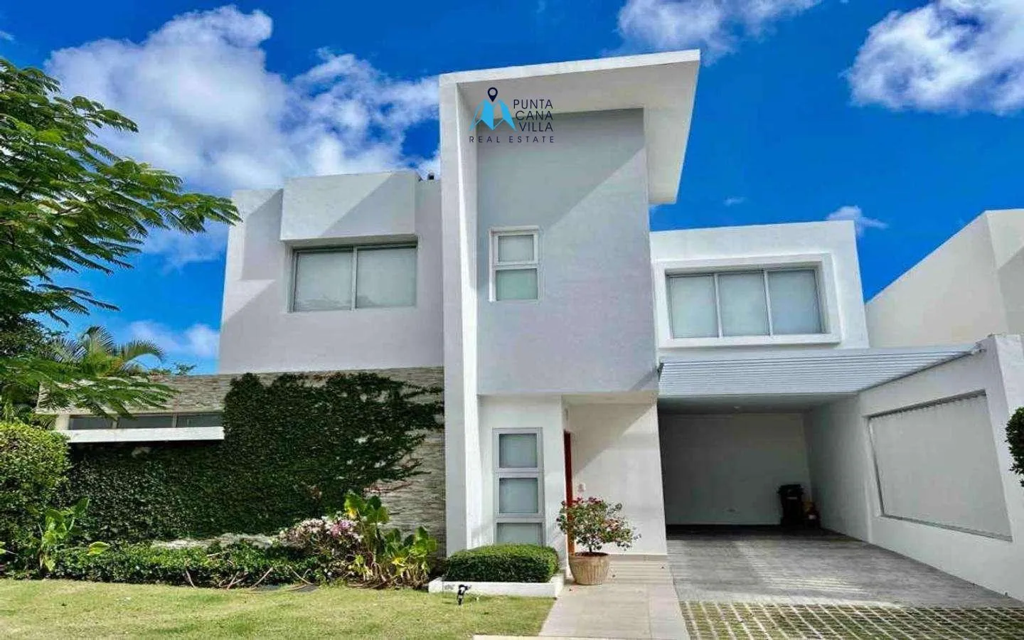 Bavaro, Three Bedroom Villa For Sale In Downtown Punta Cana