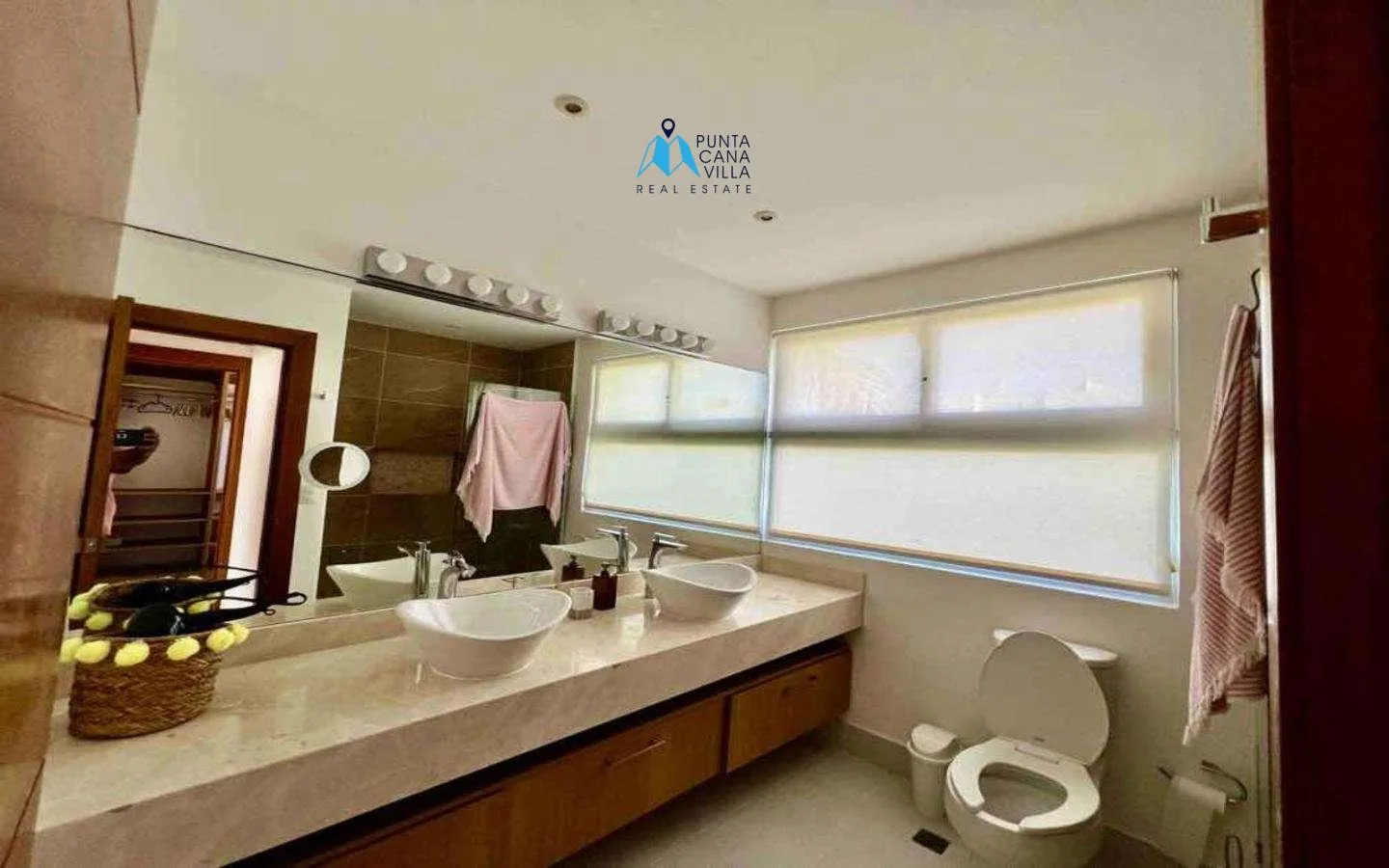 Bavaro Three bedroom villa for sale in Downtown Punta Cana ()