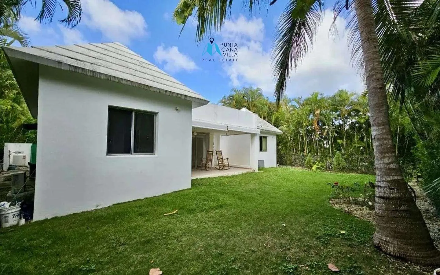 Charming three bedroom villa for sale in Punta Cana Village ()