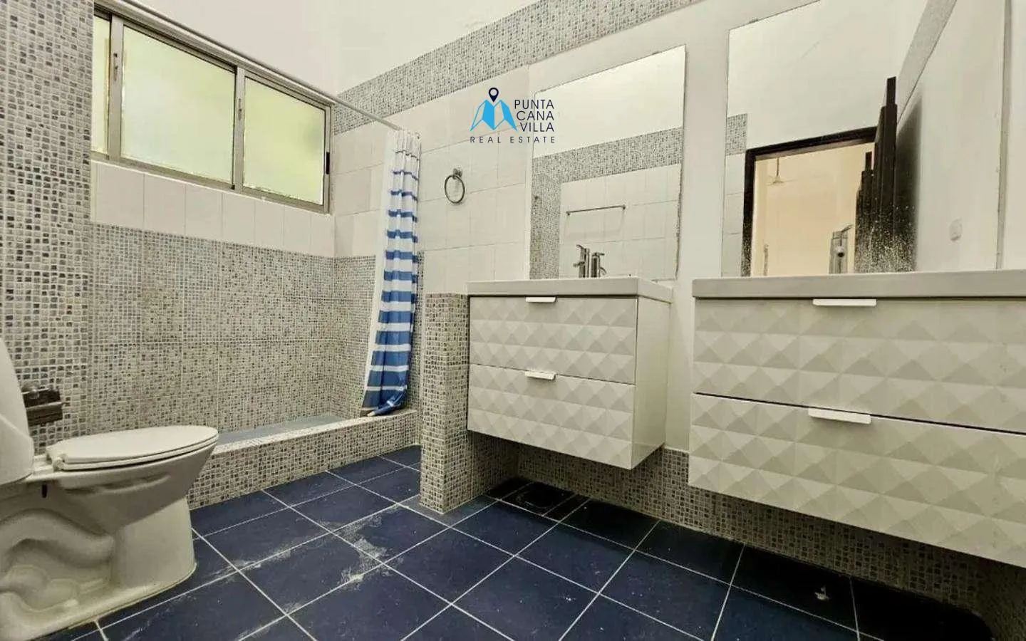 Charming three bedroom villa for sale in Punta Cana Village ()