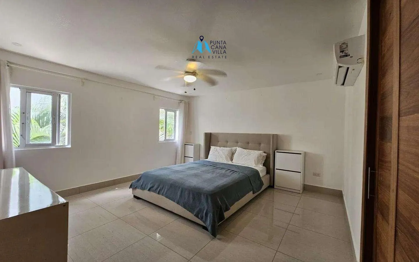Furnished two bedroom apartment for sale in Punta Cana Village ()