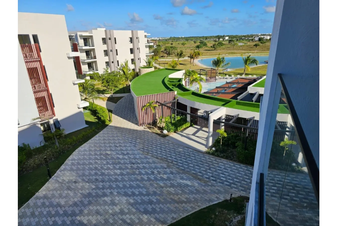ID , Three Bedroom Apartment with Golf Course Access for Sale at Panorama Lake in Vista Cana, Punta Cana ()