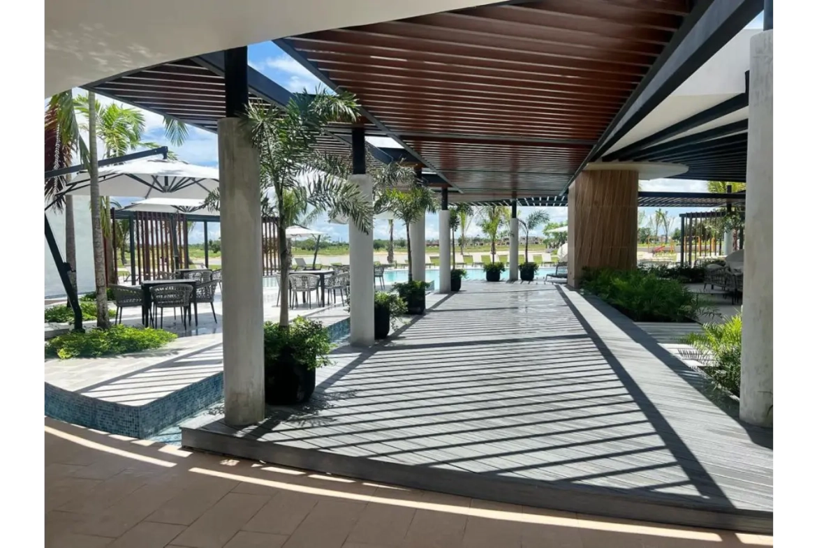 ID , Three Bedroom Apartment with Golf Course Access for Sale at Panorama Lake in Vista Cana, Punta Cana ()