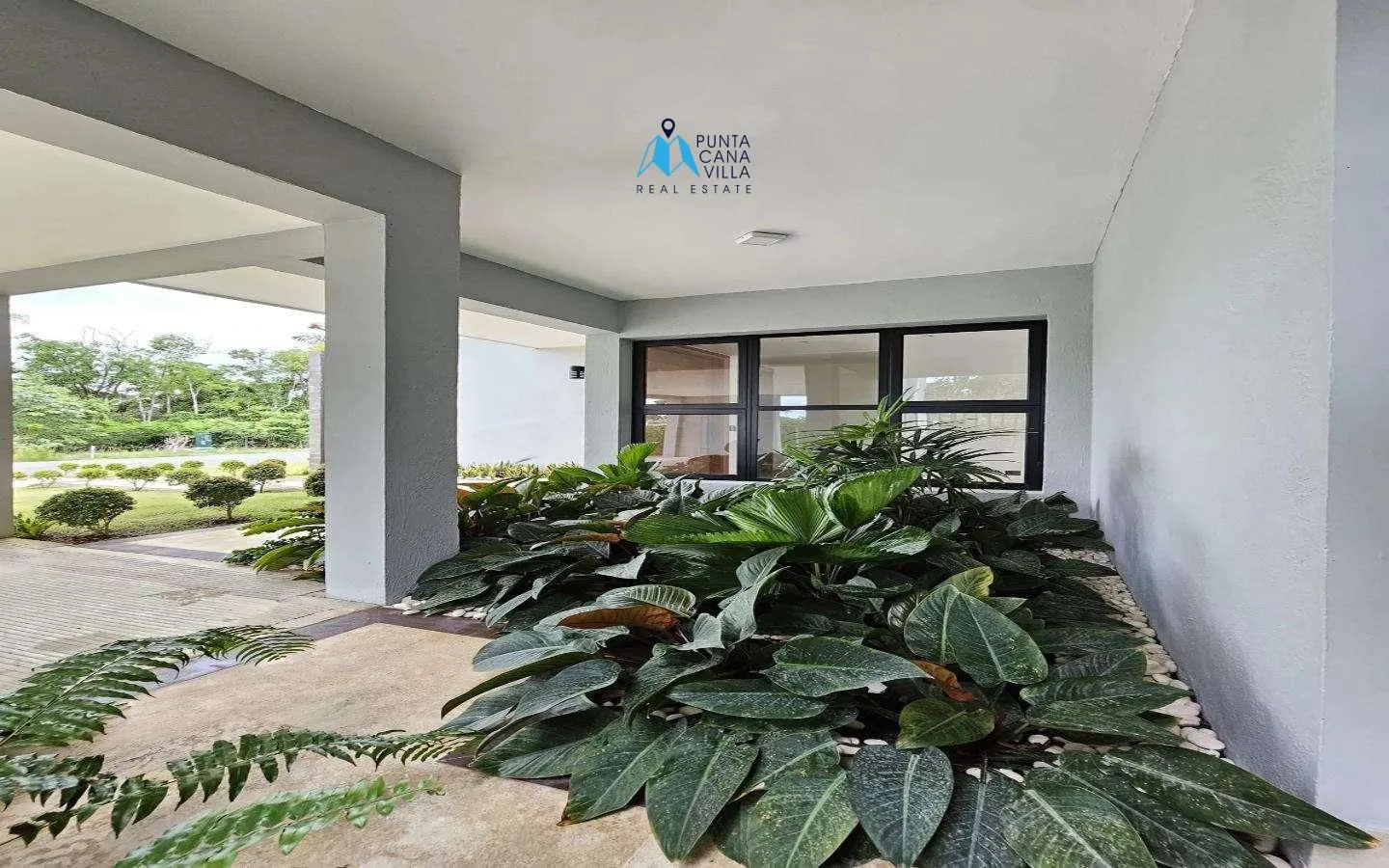 Stunning four bedroom villa for sale in Punta Cana Village ()