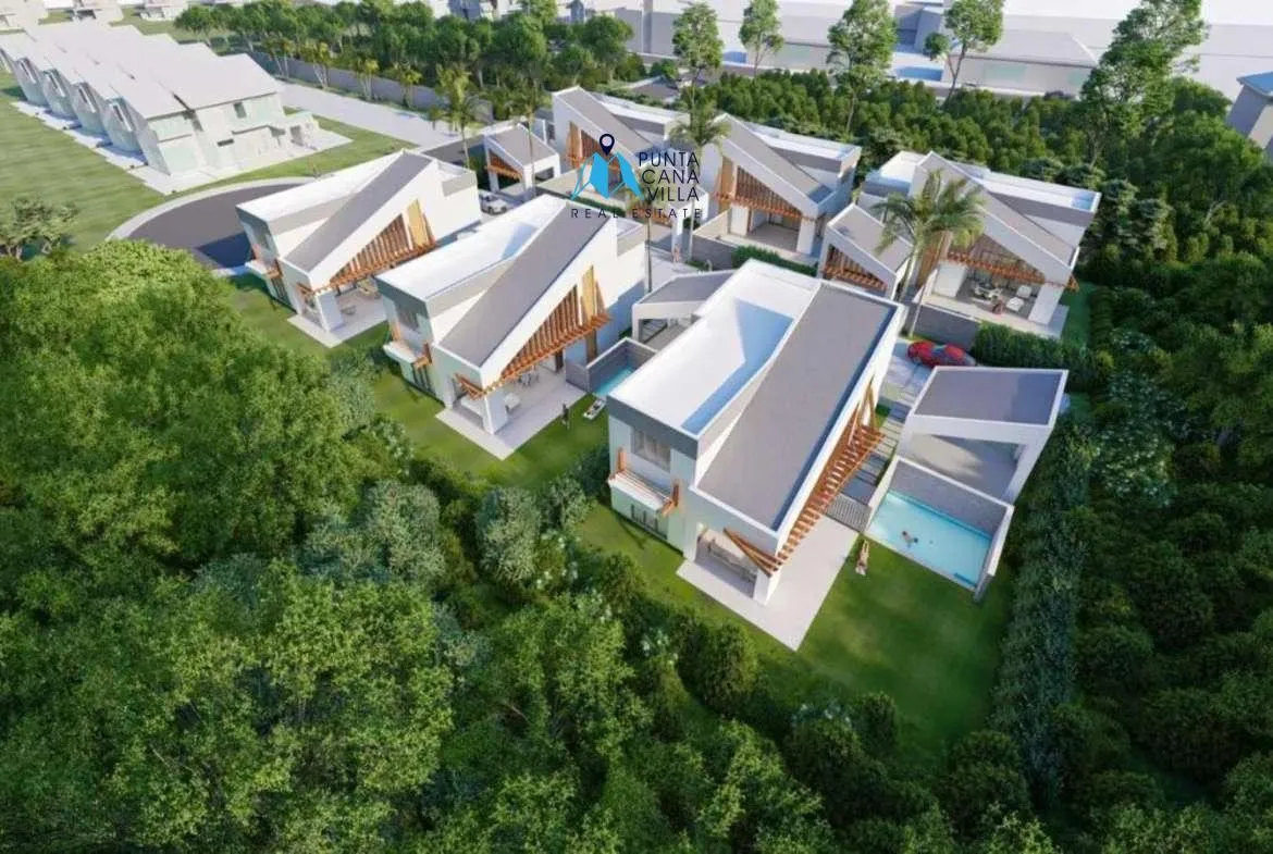 Las Sextas Four bedroom villa for sale in Punta Cana Village ()